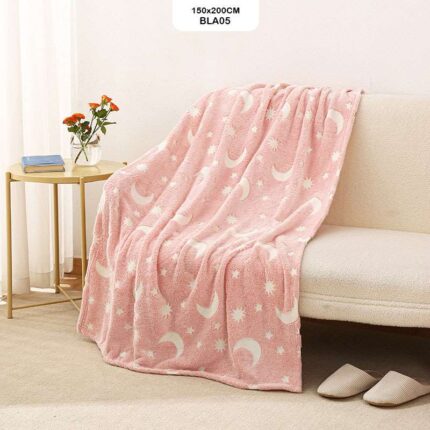 BLA05 GLOW IN THE DARK BLANKET 150x200CM